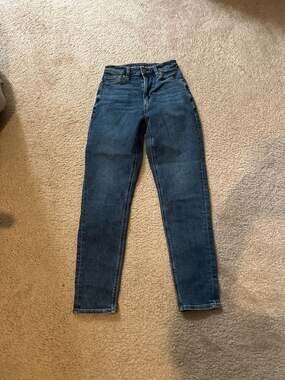 American Eagle Stretch Mom Jean Size 00 Regular